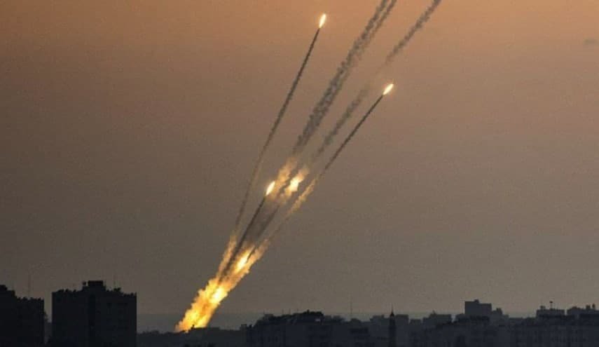 شلیک حدود ۳۰۰۰ راکت از غزه  به سرزمین های اشغالی