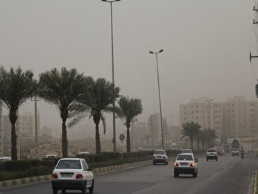 مه صبحگاهی همراه با غبار محلی در خلیج فارس