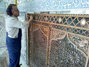 مرمت تزیینات چوبی امامزاده «سلطان سیدمحمد» قزوین