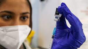 واکسیناسیون ۱۱۶۹ سالمند بالای ۸۰ سال در شهرستان آوج