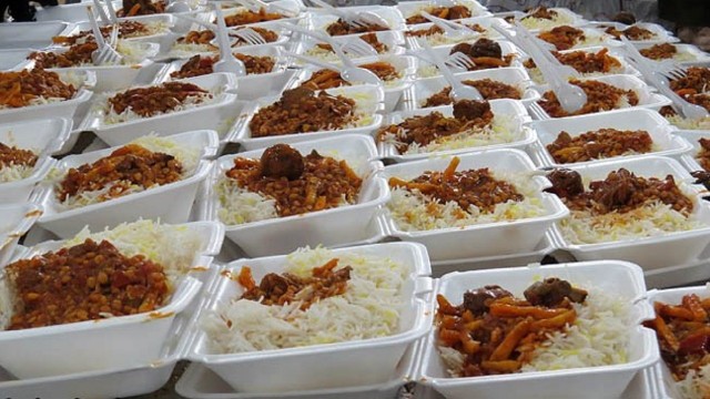 توزیع بیش از ۶ هزار دست غذای گرم در هرمز
