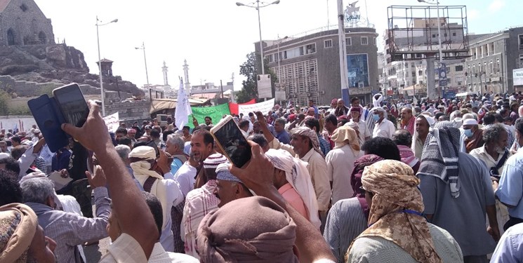 تظاهرات صد‌ها نفر در عدن