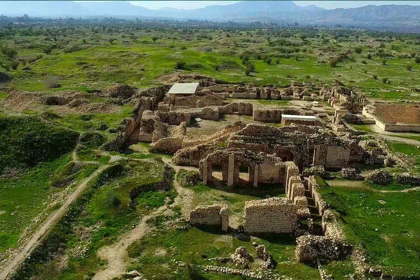 بهره برداری از ۲۸ طرح گردشگری در فارس