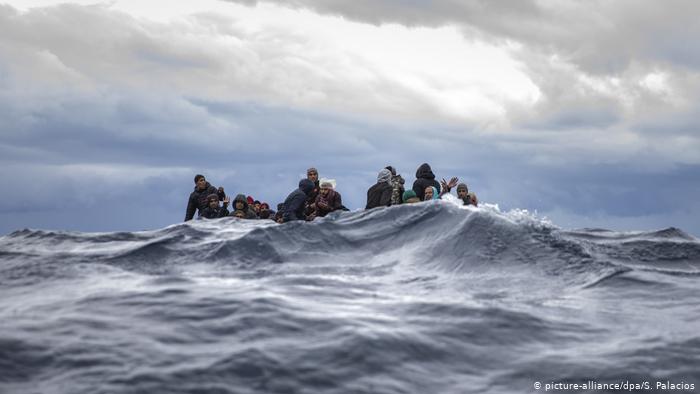 غرق شدن دو مهاجر و ناپدید شدن ۲۳ نفر در آب‌های ساحلی تونس