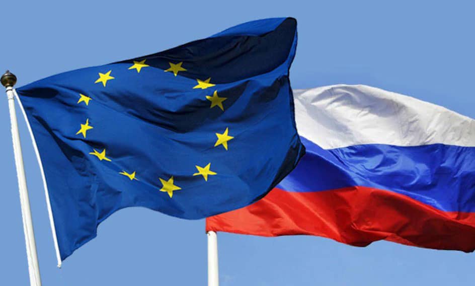 پرچم مسکو و اتحادیه اروپا