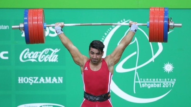 علی هاشمی المپیکی شد/حضور سه ورزشکار ایلامی در المپیک