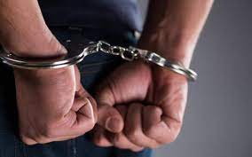 دستگیری سارق و اعتراف به ۱۶ فقره سرقت در میبد