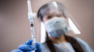 مبتلا شدن به کرونا پس از واکسناسیون در آمریکا