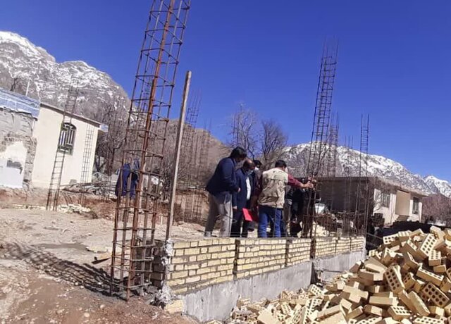 ساخت منازل مسکونی در مناطق زلزله زده سی سخت