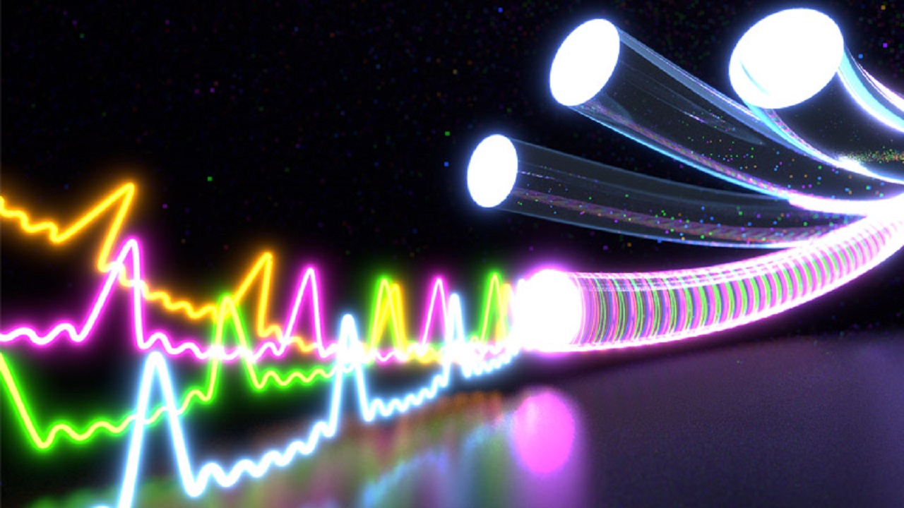 گام‌های بلند مخابرات برای توسعه فیبر نوری در شوش