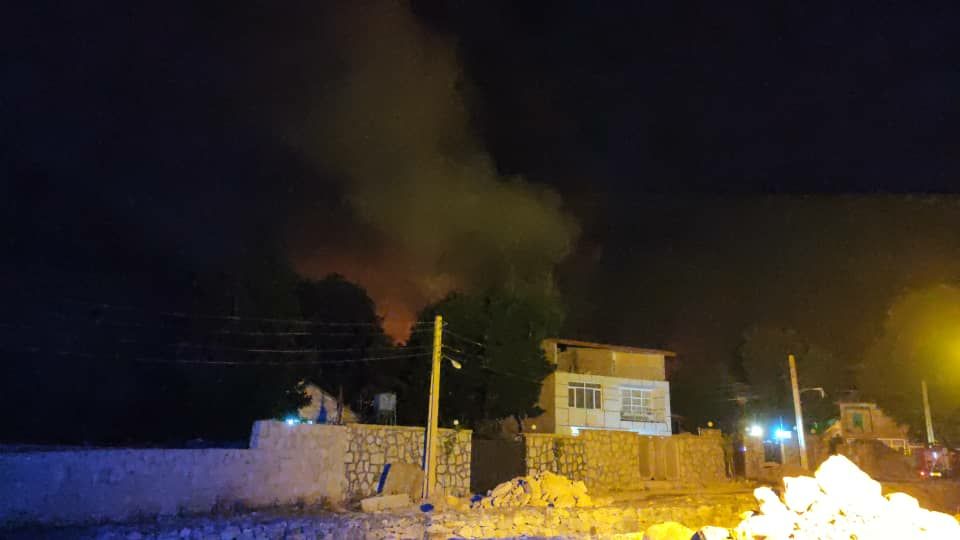 آتش سوزی در یکی از روستاهای جاده کرج-چالوس