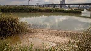 توقف هر گونه انتقال آب از سرشاخه رودخانه‌های خوزستان