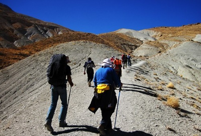 صعود کوهنوردان بندرخمیر به قله قاش مستان