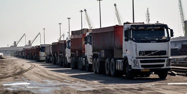 اعزام ۲۰۰ دستگاه کامیون از اردبیل به استان خوزستان
