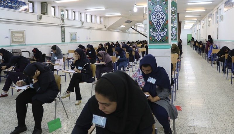 توزیع کارت ورود به جلسه آزمون مدارس نمونه دولتی در مازندران
