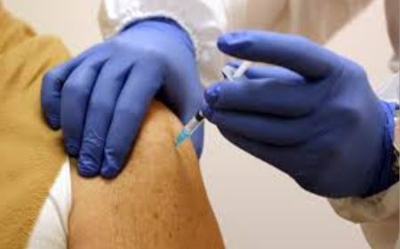 آغاز تزریق دوز سوم واکسن ایران - کوبا در یزد