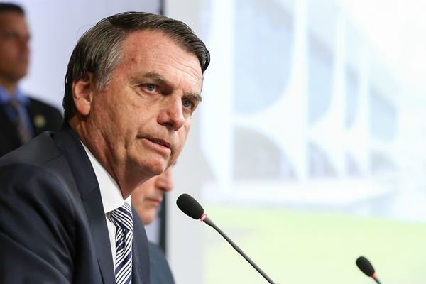 تهدید بولسونارو به نپذیرفتن نتیجه انتخابات ۲۰۲۲ برزیل