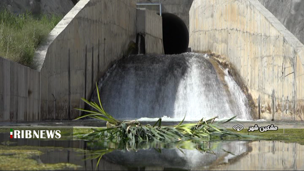 رهاسازی آب سد احمدبیگلو در رودخانه مشگین چای