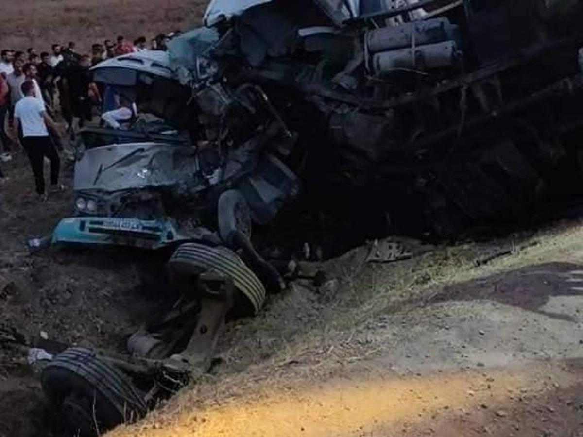 حداقل ۲۷ کشته در دو تصادف جاده‌ای در الجزاير