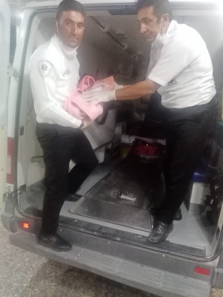 نوزاد عجول دارابی در راه بیمارستان به دنیا آمد