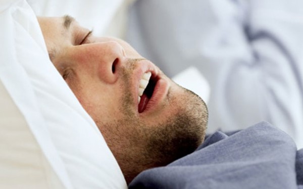 عوارض تنفس دهانی هنگام خواب