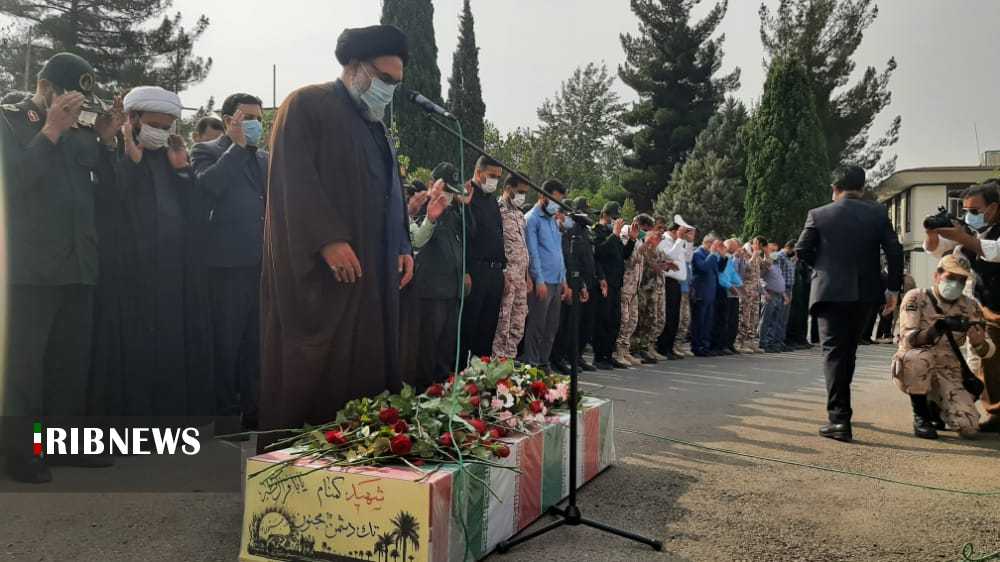 خدمت صادقانه و جهادی در مسیر ولایت مطالبه جدی شهیدان از مسئولان