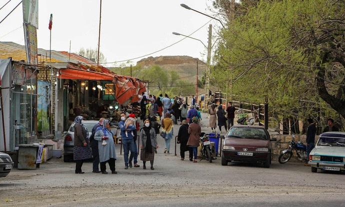 هجوم گردشگران به سامان زیر سایه کرونا