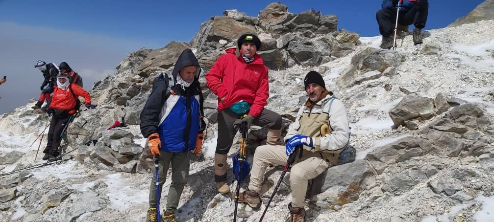 صعود کوهنوردان ایوانی به بام ایران