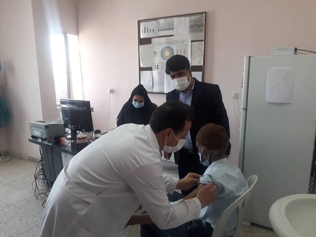 شکسته شدن رکورد تزریق روزانه واکسن کرونا در فیروزه