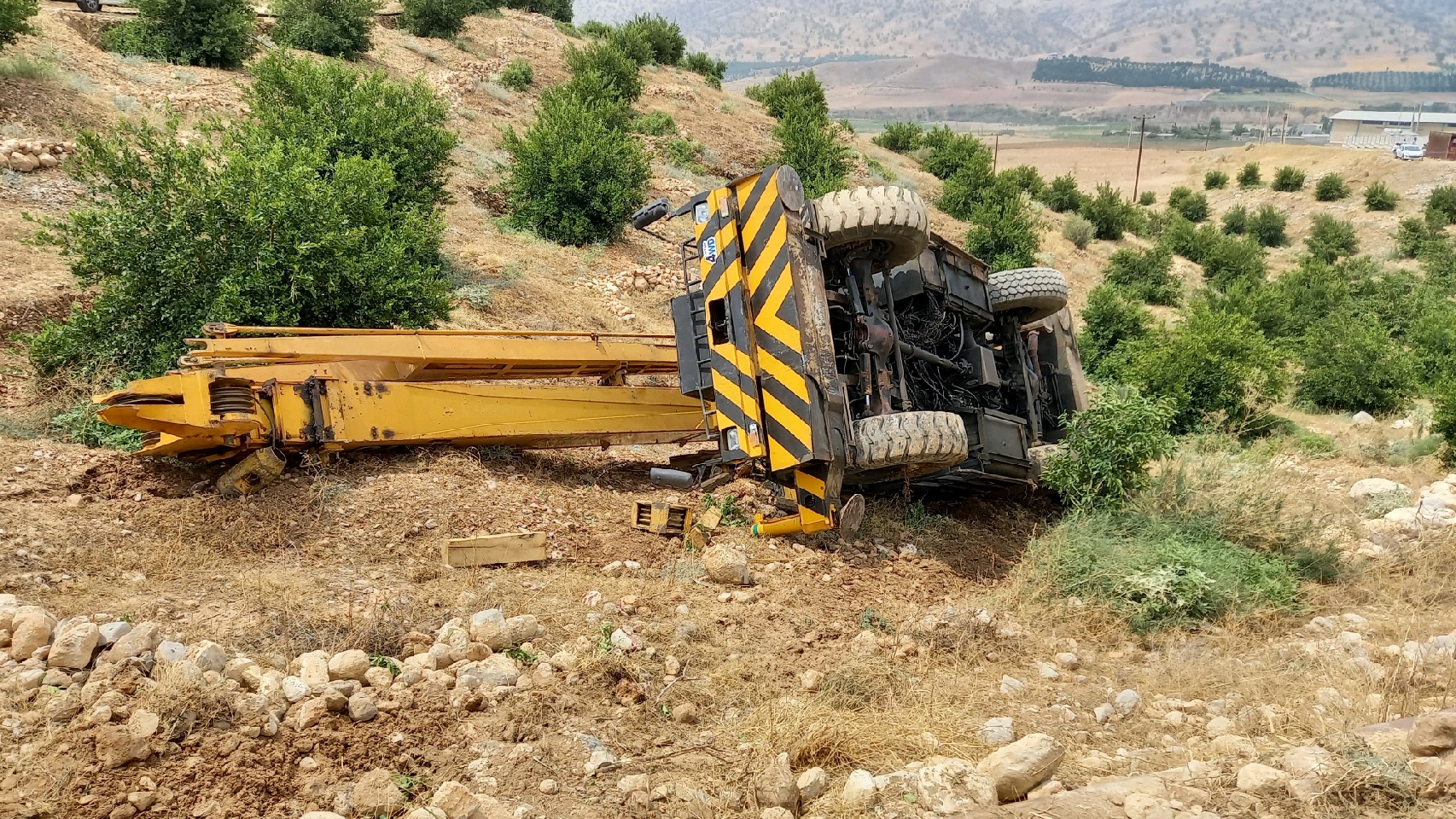 سقوط مرگبار راننده جرثقیل در باشت