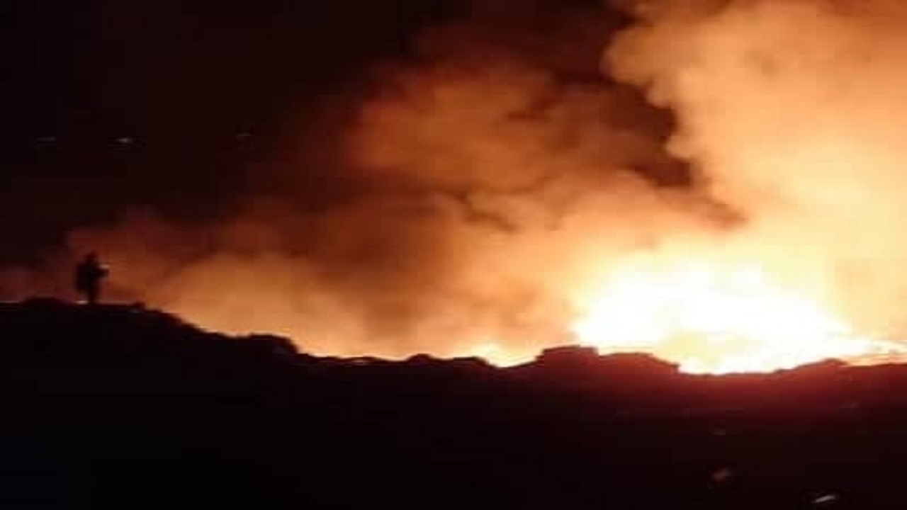 آتش‌سوزی سایت دفن زباله «محمدآباد» همچنان ادامه دارد