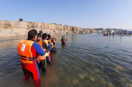 افزایش تخصص نجات گران شهر‌های شمالی خوزستان در محیط‌های آبی