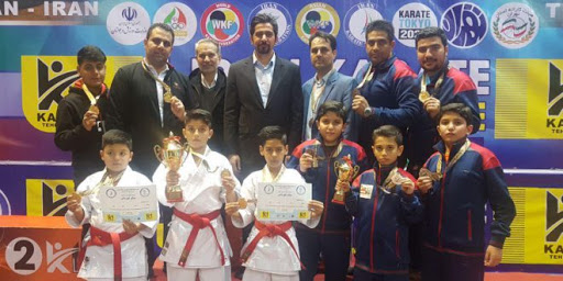 درخشش کاراته کا‌های ستارگان احمدی در رقابت‌های کشوری