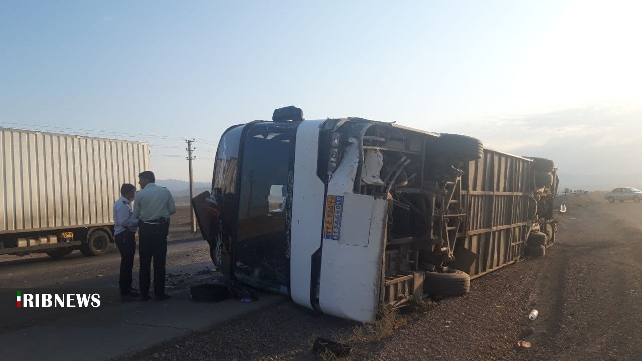 وضعیت رضایت بخش مصدومان مشهدی اتوبوس واژگون شده در جاده سمنان