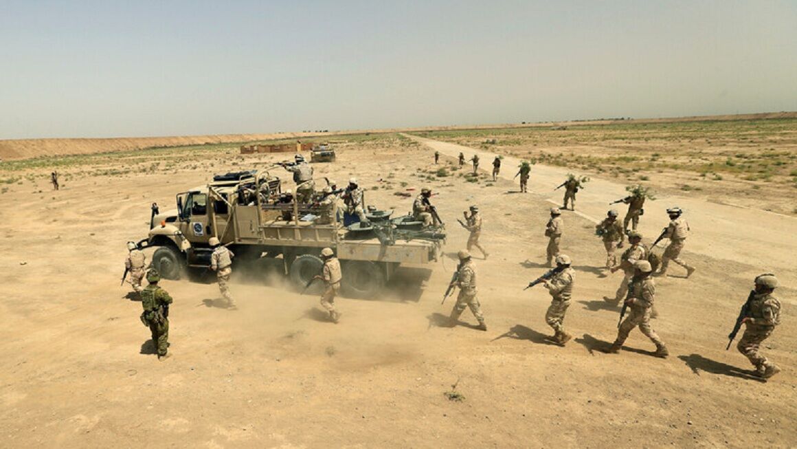 حمله تروریست‌ها به پایگاه ارتش عراق در استان الانبار