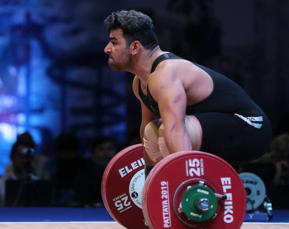 پابان کار علی هاشمی در المپیک/ وزنه بردار ایلامی از کسب مدال جاماند