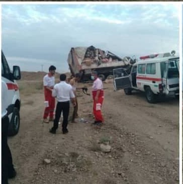 واژگونی کامیونت در دامغان با دو مصدوم