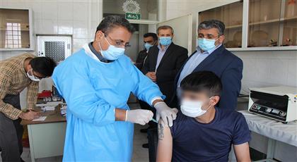 واکسیناسیون مددجویان زندان‌های استان علیه ویروس کرونا