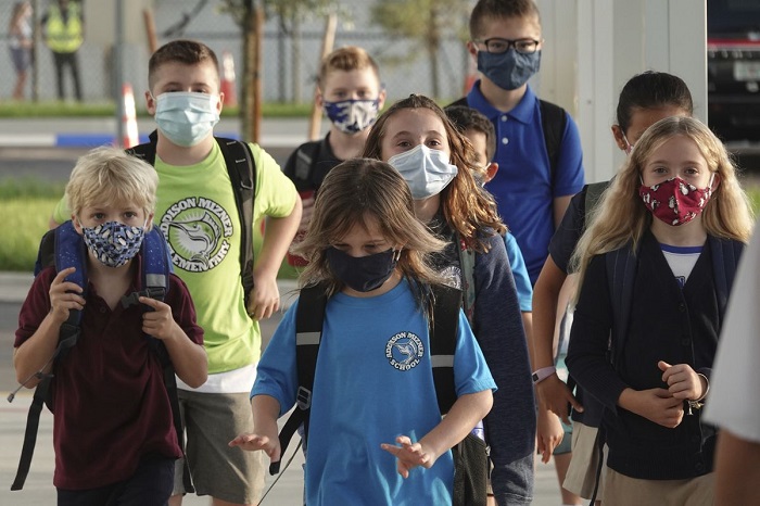 صد‌ها دانش آموز آمریکایی در پی ابتلا به کرونا قرنطینه شدند