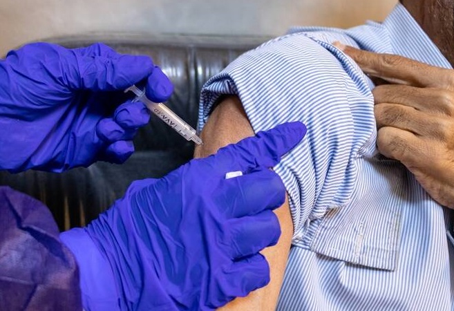 واکسینه شدن ۲۰ درصد از جمعیت کنگاور علیه ویروس کرونا