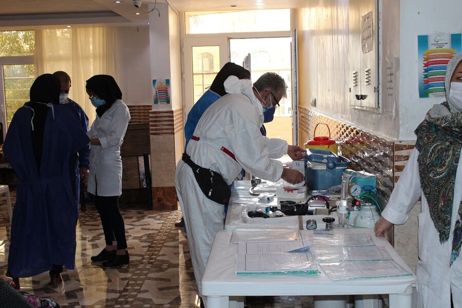 فعالیت مراکز واکسیناسیون کرونا در روزهای تعطیل در خوزستان