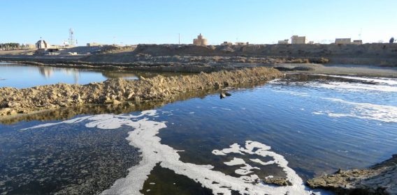 آزادسازی و لایروبی۱۶ کیلومتر از رودخانه زاینده رود در شهرستان مبارکه