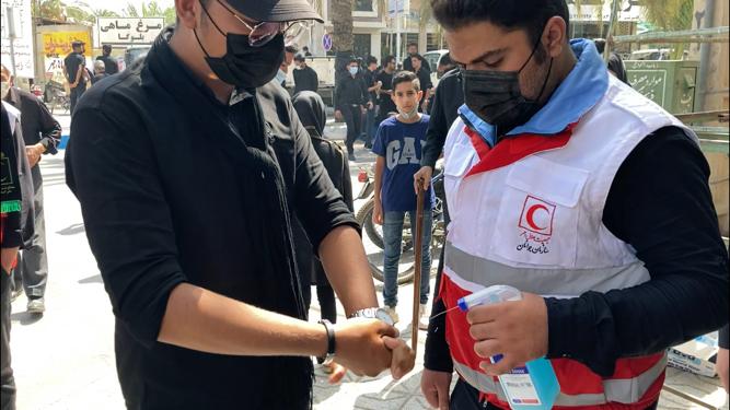 توزیع ۵۵ هزار ماسک و محلول ضدعفونی کننده بین عزاداران حسینی