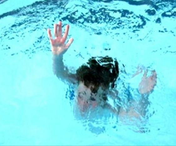 غرق شدن پسربچه عقدایی در آب انبار