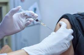 واکسیناسیون روزانه بین ۳ تا ۴ هزار نفر درحاشیه شهر مشهد