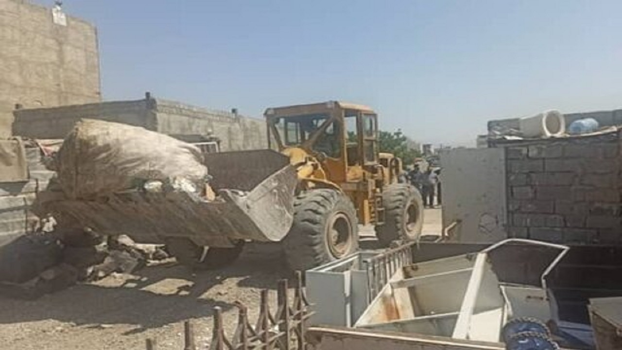 مراکز غیرمجاز تفکیک زباله درکرج پلمب شدند