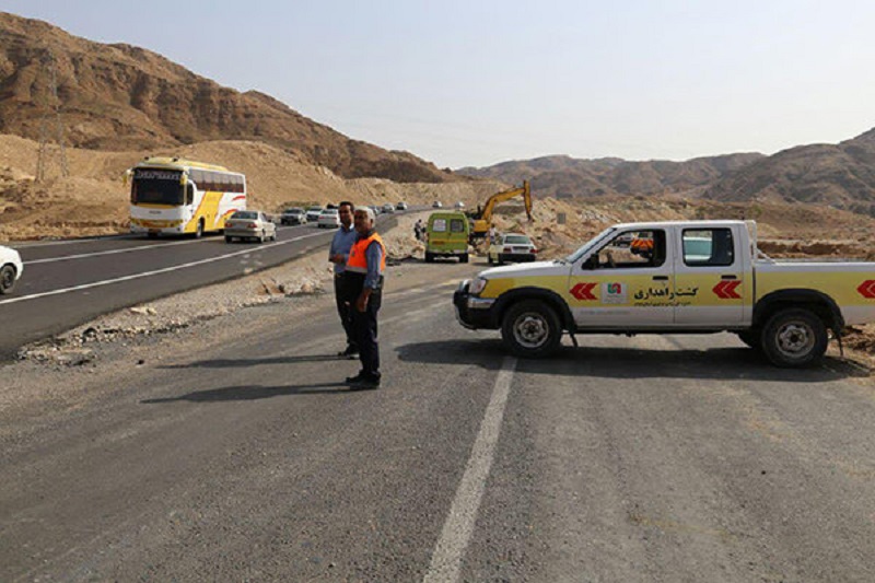کنترل ایمنی جاده های خوزستان توسط گشت های راهداری