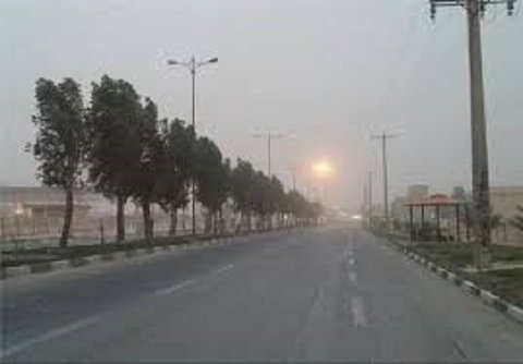 پیش‌بینی وزش باد و گرد و خاک محلی در نیمه شرقی اصفهان