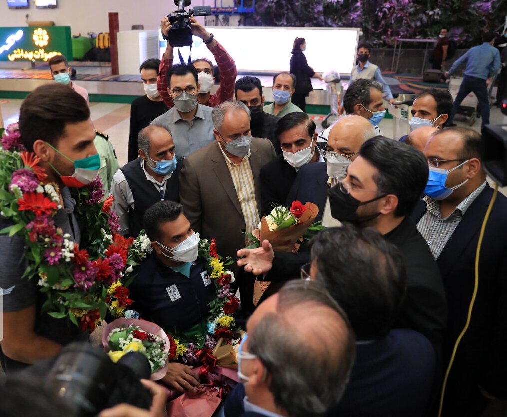 استقبال  از سه عضو کاروان پارالمپیک کشور در  فرودگاه مشهد
