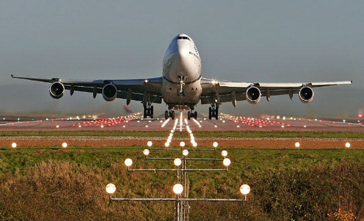 کاهش پرواز‌های فرودگاه‌های اختصاصی در تیر ۱۴۰۰